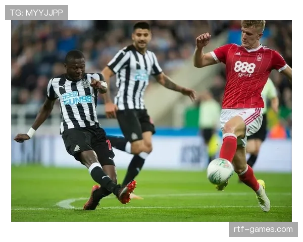 拉科新赛季防守强势崛起,数据揭秘其稳固防线的成功秘诀 拉科新赛季防守强势崛起,数据揭秘其稳固防线的成功秘诀