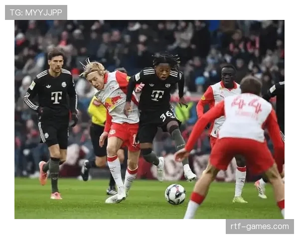 德甲转会窗口持续升温，多队积极补强阵容争冠动力增强